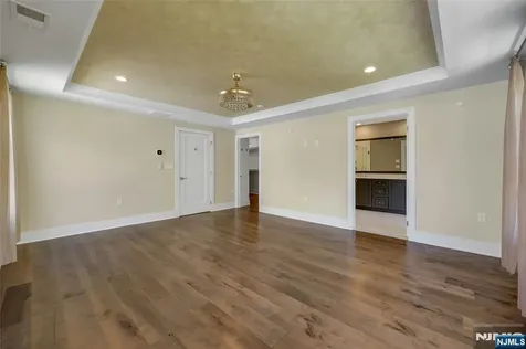 33 Cranberry Lane Montvale NJ 07645