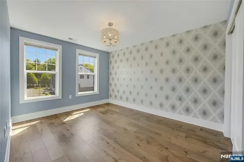 33 Cranberry Lane Montvale NJ 07645