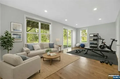33 Cranberry Lane Montvale NJ 07645