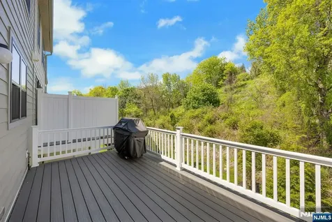 33 Cranberry Lane Montvale NJ 07645