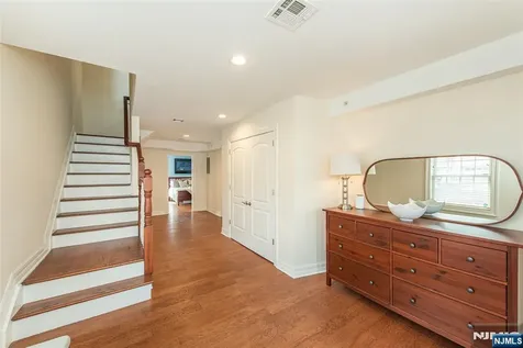 21 Riverbend Court New Providence NJ 07974