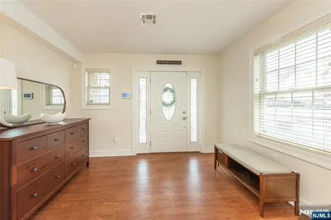 21 Riverbend Court New Providence NJ 07974