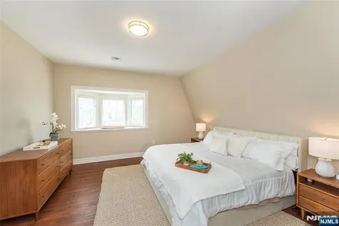 21 Riverbend Court New Providence NJ 07974