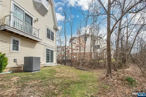 21 Riverbend Court New Providence NJ 07974