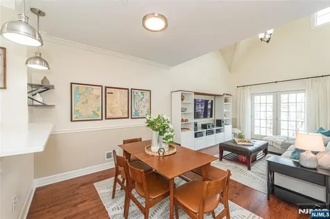 21 Riverbend Court New Providence NJ 07974