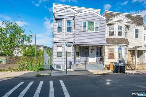 37 Blum Street Newark NJ 07103