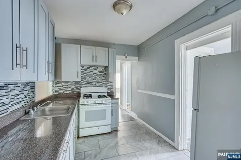37 Blum Street Newark NJ 07103