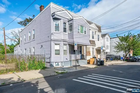 37 Blum Street Newark NJ 07103