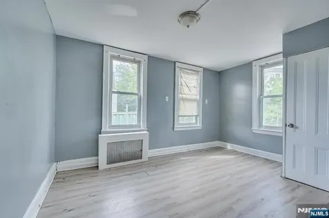 37 Blum Street Newark NJ 07103