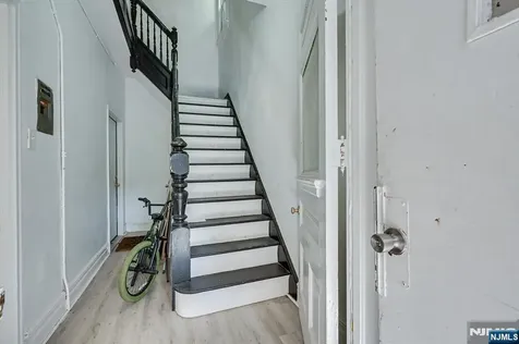 37 Blum Street Newark NJ 07103