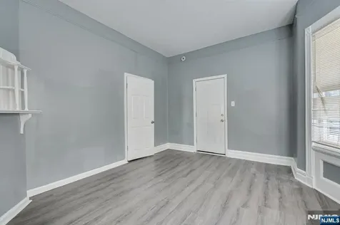 37 Blum Street Newark NJ 07103