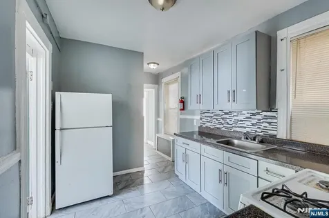 37 Blum Street Newark NJ 07103