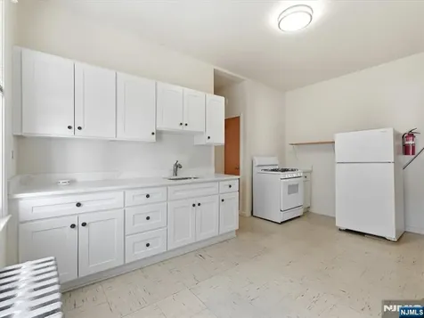 265 N 17th Street Bloomfield NJ 07003