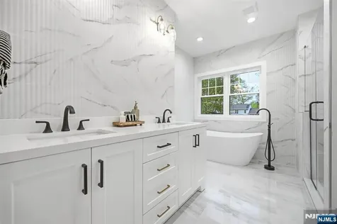 71 Hillside Terrace Livingston NJ 07039