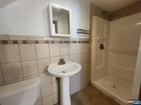 210 Newark Avenue Lyndhurst NJ 07071