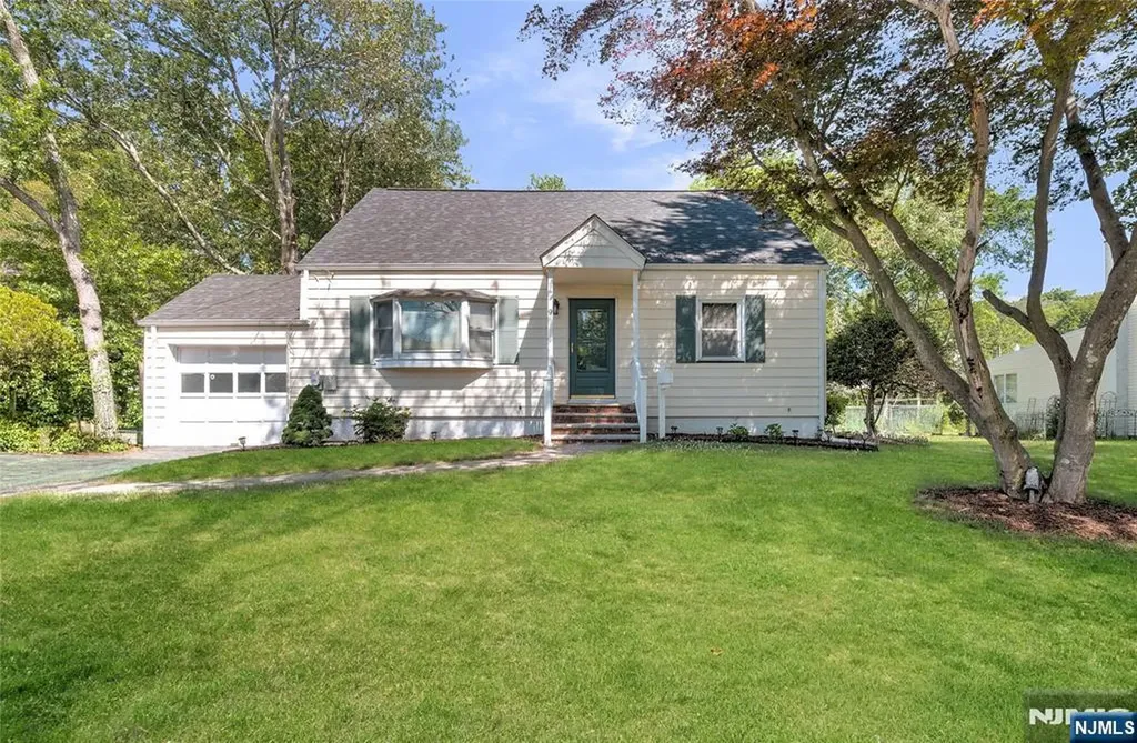 9 Park Drive Livingston NJ 07039