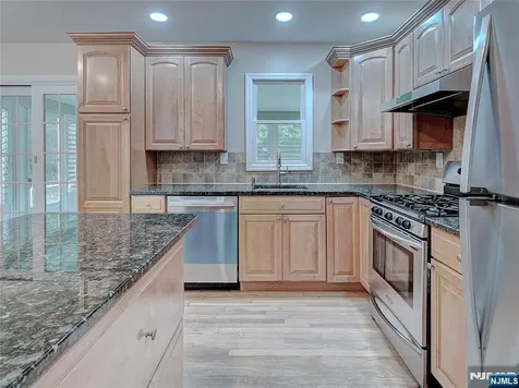 9 Park Drive Livingston NJ 07039