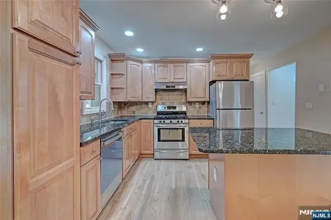 9 Park Drive Livingston NJ 07039