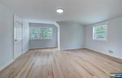 9 Park Drive Livingston NJ 07039