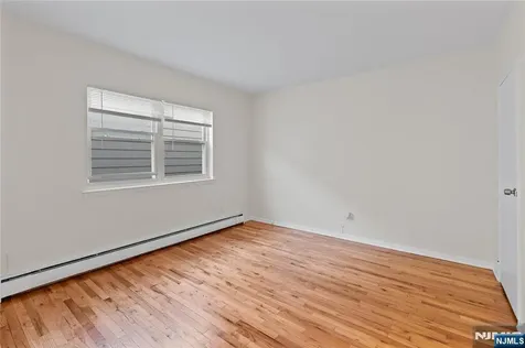 239 Crescent Lane Cliffside Park NJ 07010