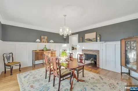 37 Afterglow Avenue Verona NJ 07044
