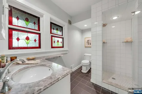 37 Afterglow Avenue Verona NJ 07044