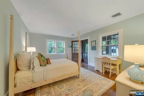 37 Afterglow Avenue Verona NJ 07044