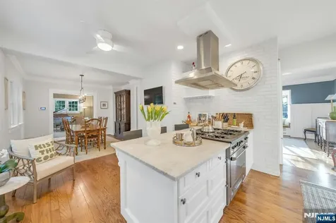 37 Afterglow Avenue Verona NJ 07044