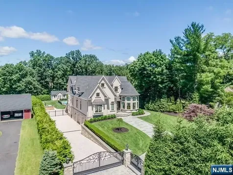 63 Grandview Avenue North Caldwell NJ 07006