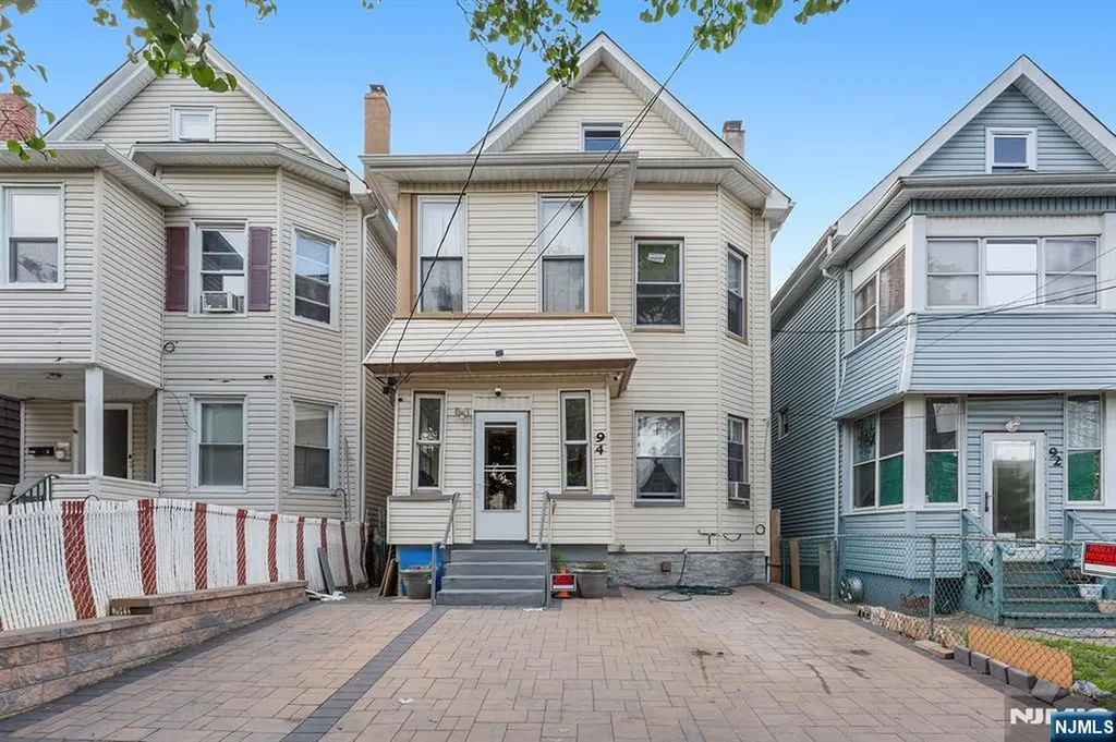 94 Summer Street Passaic NJ 07055