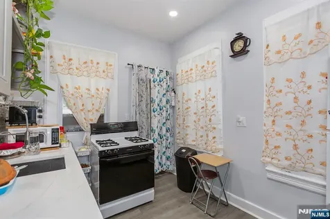 94 Summer Street Passaic NJ 07055