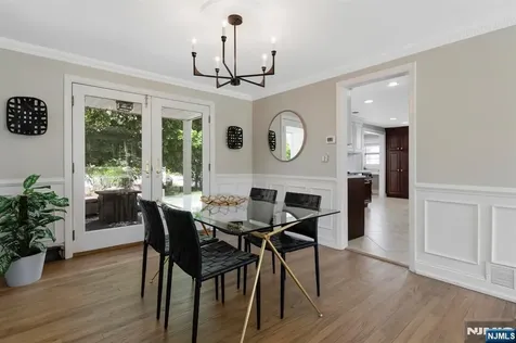 20 W Saddle River Road Waldwick NJ 07463