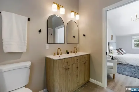 20 W Saddle River Road Waldwick NJ 07463