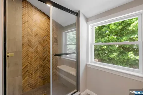 20 W Saddle River Road Waldwick NJ 07463