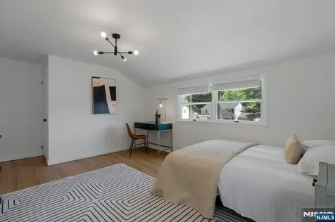 20 W Saddle River Road Waldwick NJ 07463