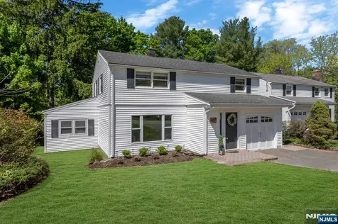 20 W Saddle River Road Waldwick NJ 07463