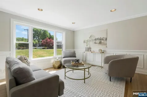 20 W Saddle River Road Waldwick NJ 07463