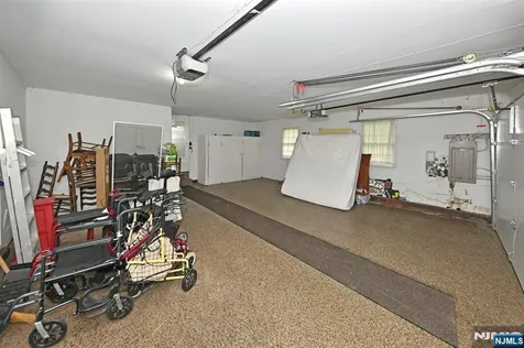 16 Knollwood Road Upper Saddle River NJ 07458