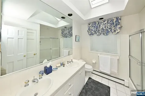 16 Knollwood Road Upper Saddle River NJ 07458