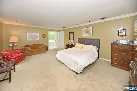 16 Knollwood Road Upper Saddle River NJ 07458