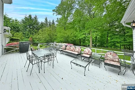 16 Knollwood Road Upper Saddle River NJ 07458