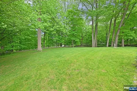 16 Knollwood Road Upper Saddle River NJ 07458