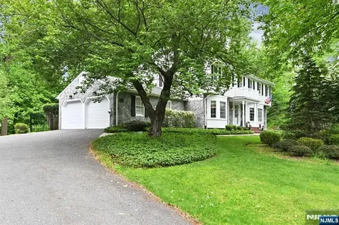 16 Knollwood Road Upper Saddle River NJ 07458