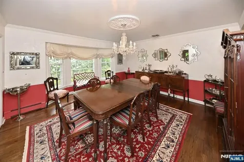 16 Knollwood Road Upper Saddle River NJ 07458