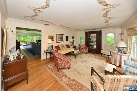16 Knollwood Road Upper Saddle River NJ 07458