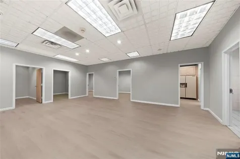 189 Greenwood Avenue Midland Park NJ 07432
