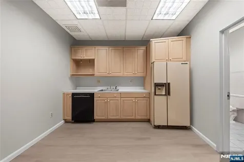 189 Greenwood Avenue Midland Park NJ 07432