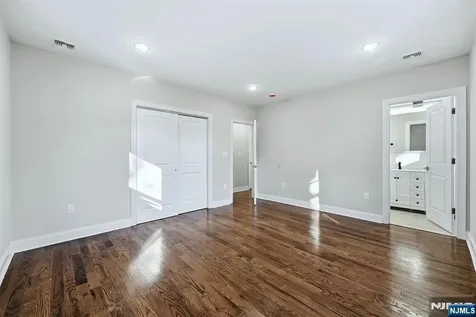 46 Eppirt Street East Orange NJ 07018
