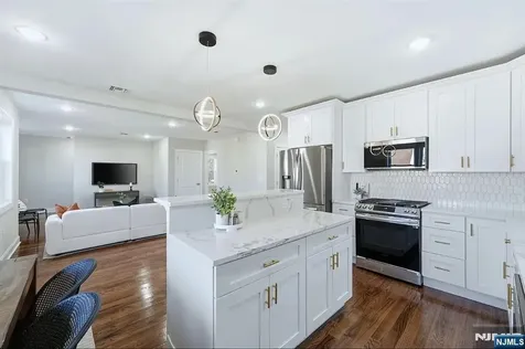 46 Eppirt Street East Orange NJ 07018