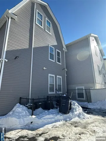 913 S 18th Street Newark NJ 07108